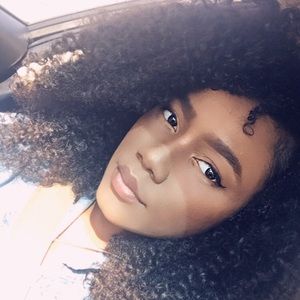 Meet your Posher, Imani